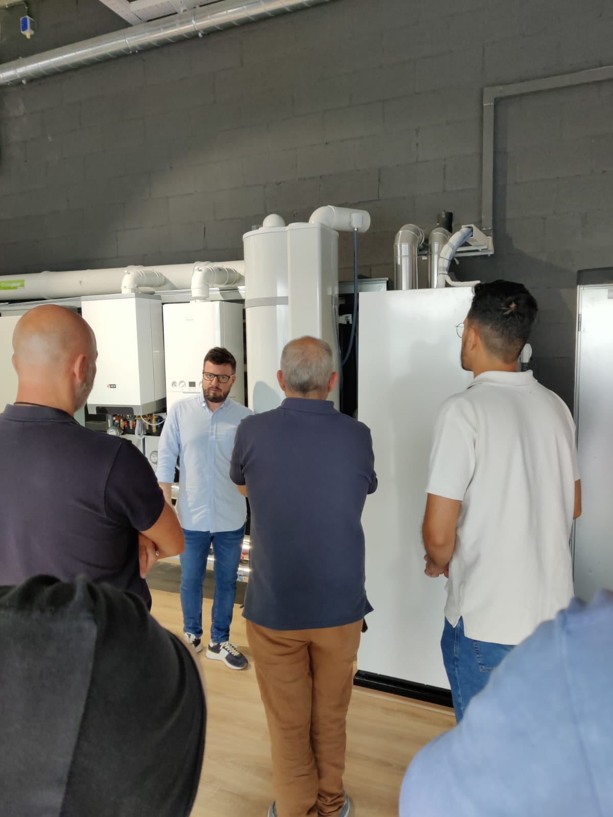 Formación y visita a Thermor, Distribución material eléctrico y fontaneria en Barcelona