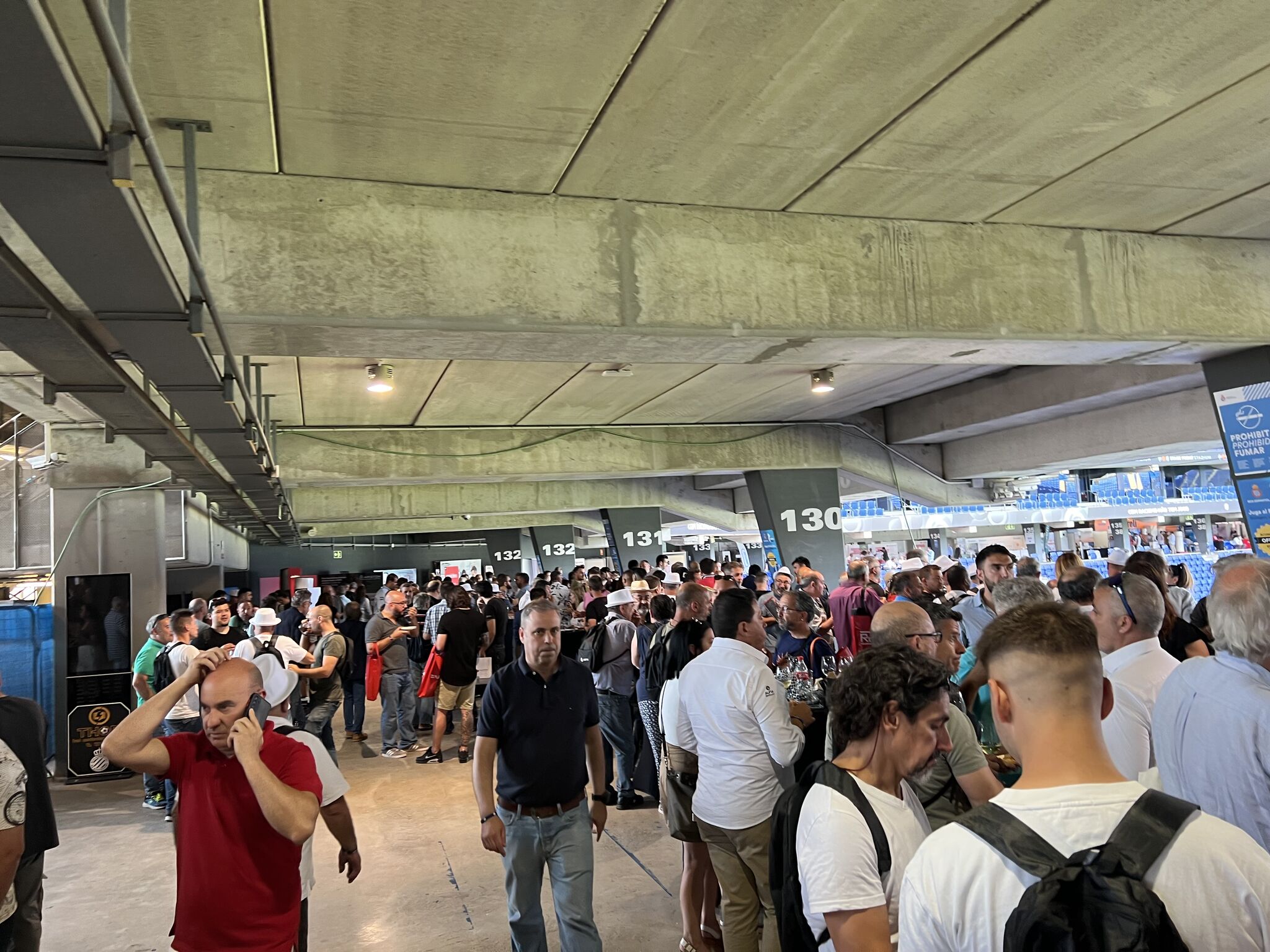 APD Barcelona 2023, Distribución material eléctrico y fontaneria en Barcelona