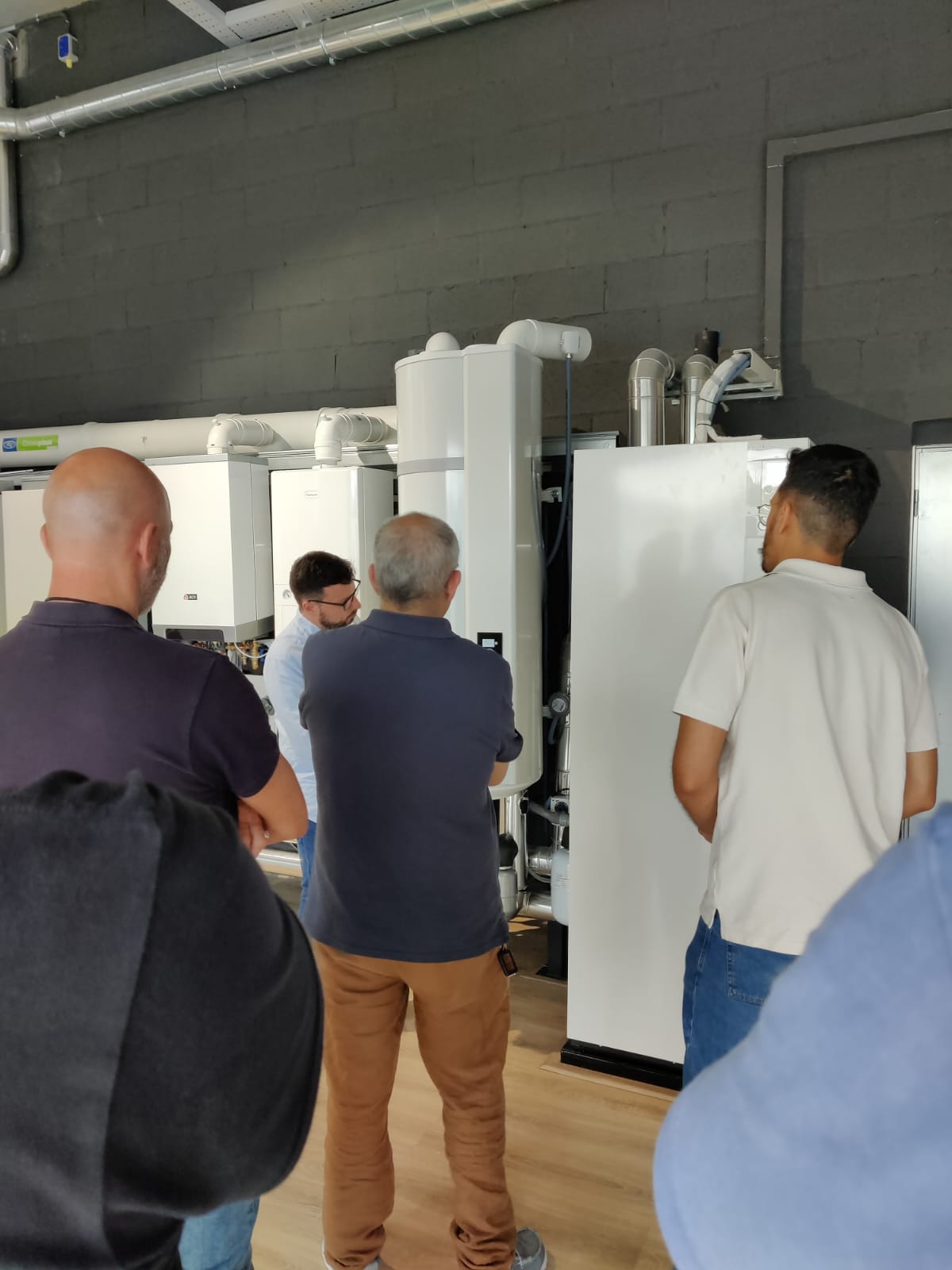 Formación y visita a Thermor, Distribución material eléctrico y fontaneria en Barcelona
