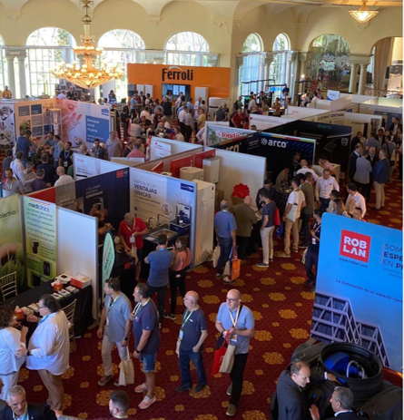 Éxito de asistencia en el APD, Distribución material eléctrico y fontaneria en Barcelona