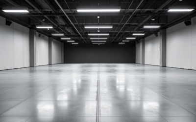 Iluminaci&oacute;n de naves industriales: gu&iacute;a t&eacute;cnica completa con normativa y c&aacute;lculo LED